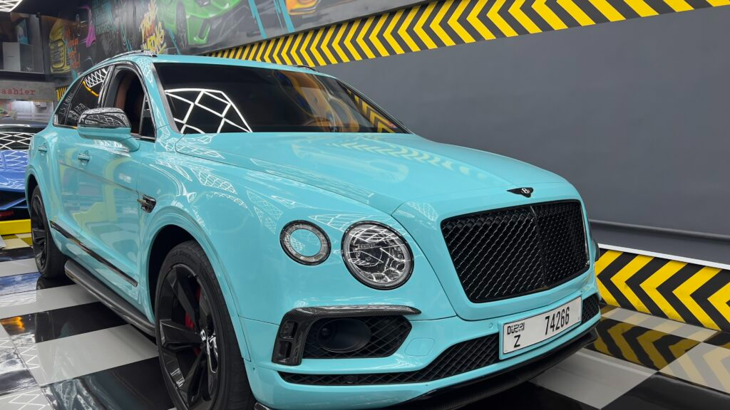 How a Garage in Dubai Protects Your Car Investment