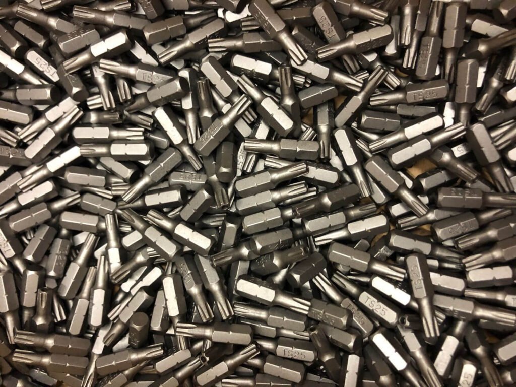 one way screw remover