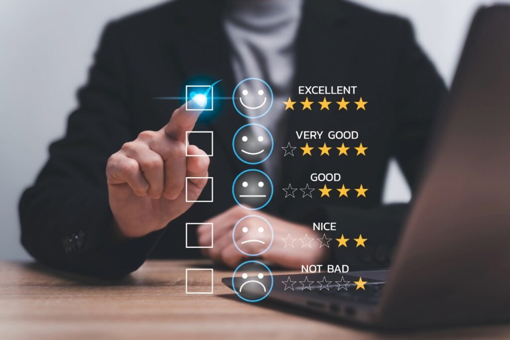 Comparison graphic showing negative online reviews versus no reviews, highlighting impact on customer trust and business credibility.