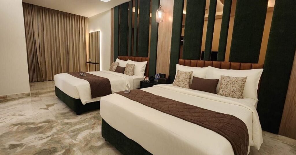 How Can You Book a Hotel Room at the Best Price?