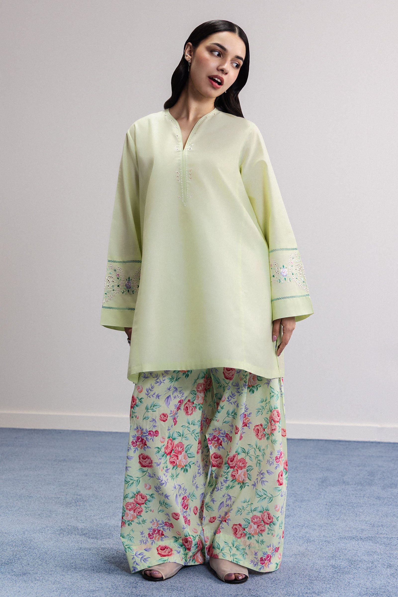 Summer Lawn Dresses online 2026