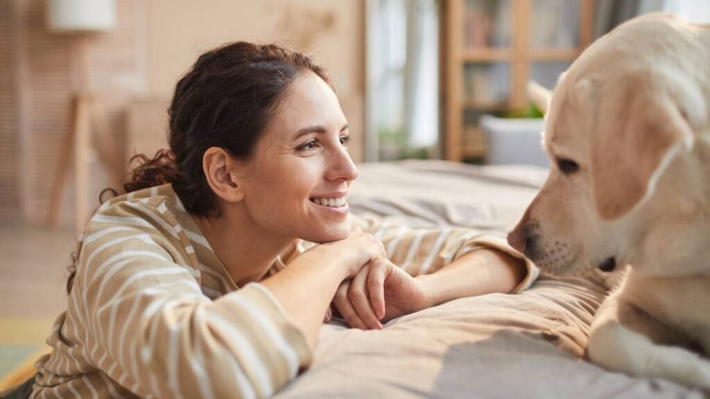 How Do Animals Communicate With One Another Daily